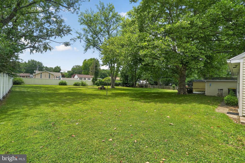 2116 WEBER LANE