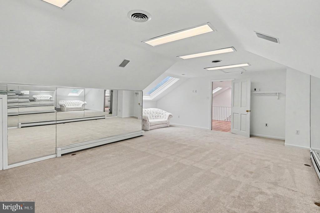 3015 OAK DRIVE