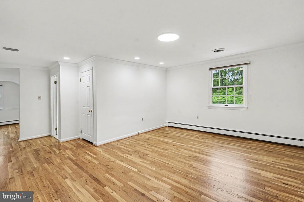 3015 OAK DRIVE