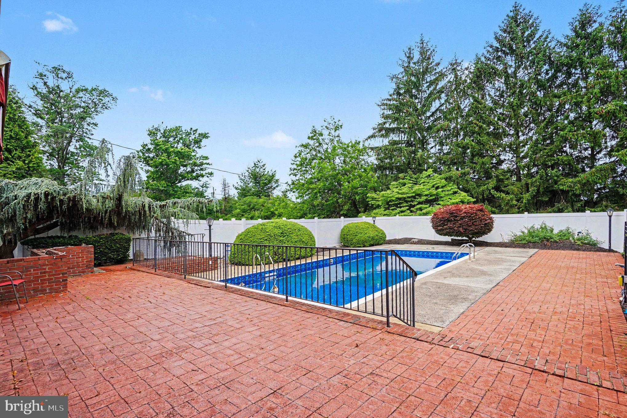 3015 OAK DRIVE