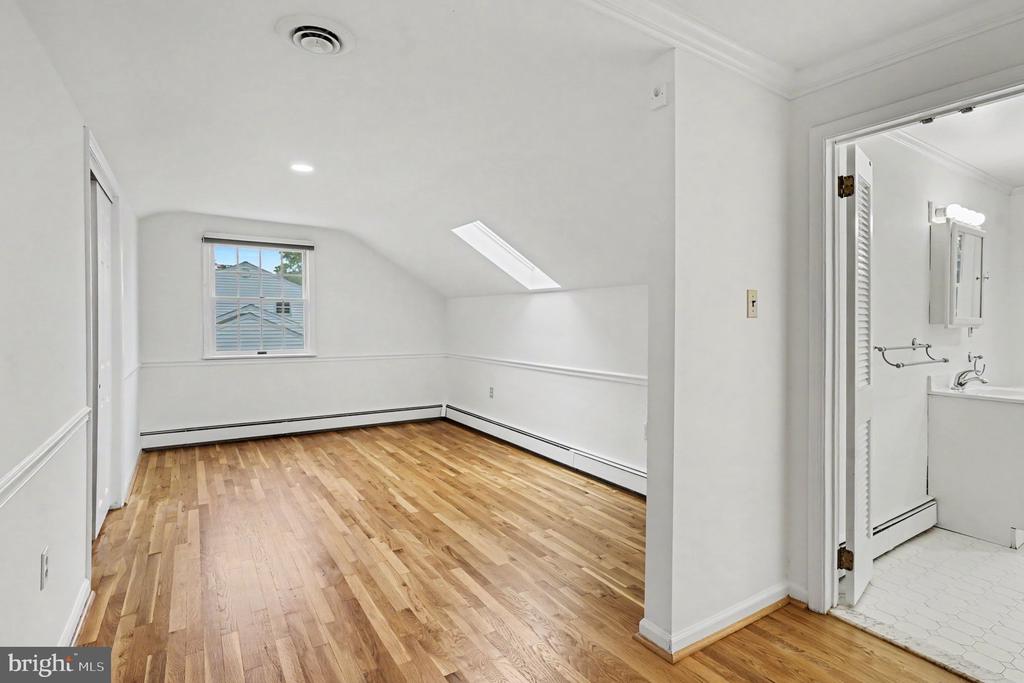 3015 OAK DRIVE