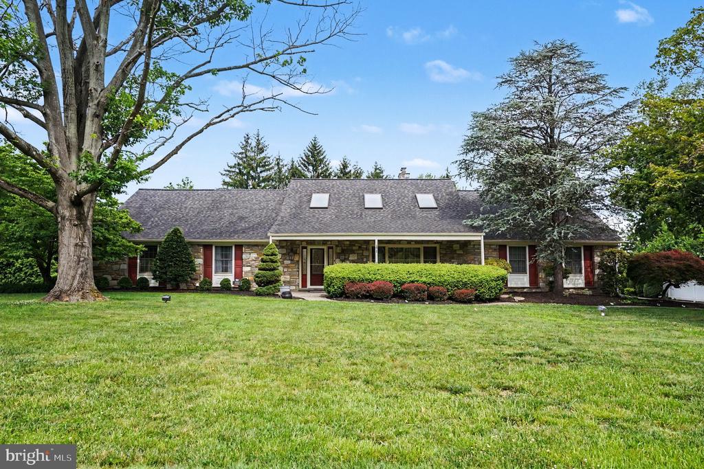 3015 OAK DRIVE