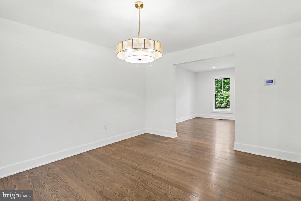 1705 GLENN LANE