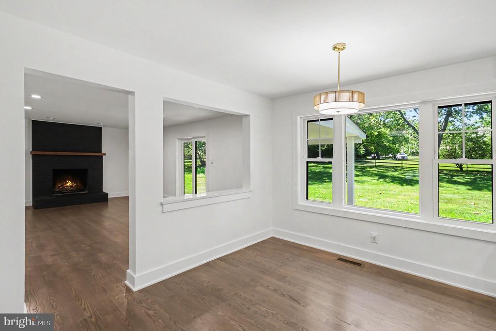 1705 GLENN LANE