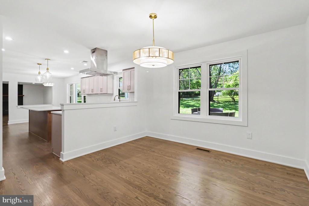 1705 GLENN LANE