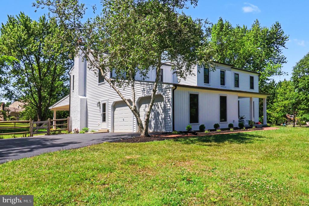 1705 GLENN LANE