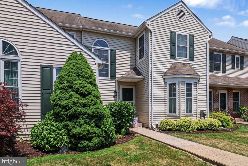 16 VILLAGE DRIVE