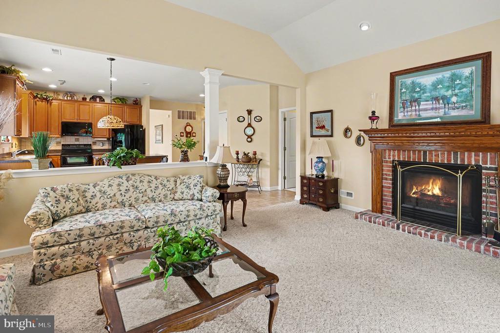 290 KINGSFIELD DRIVE