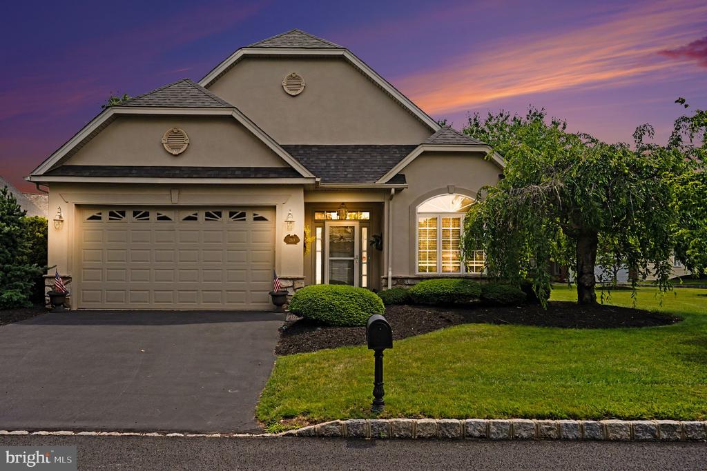 290 KINGSFIELD DRIVE