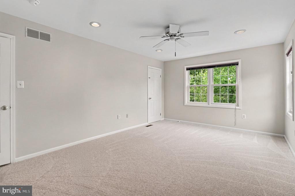 1770 SLAYTON DRIVE
