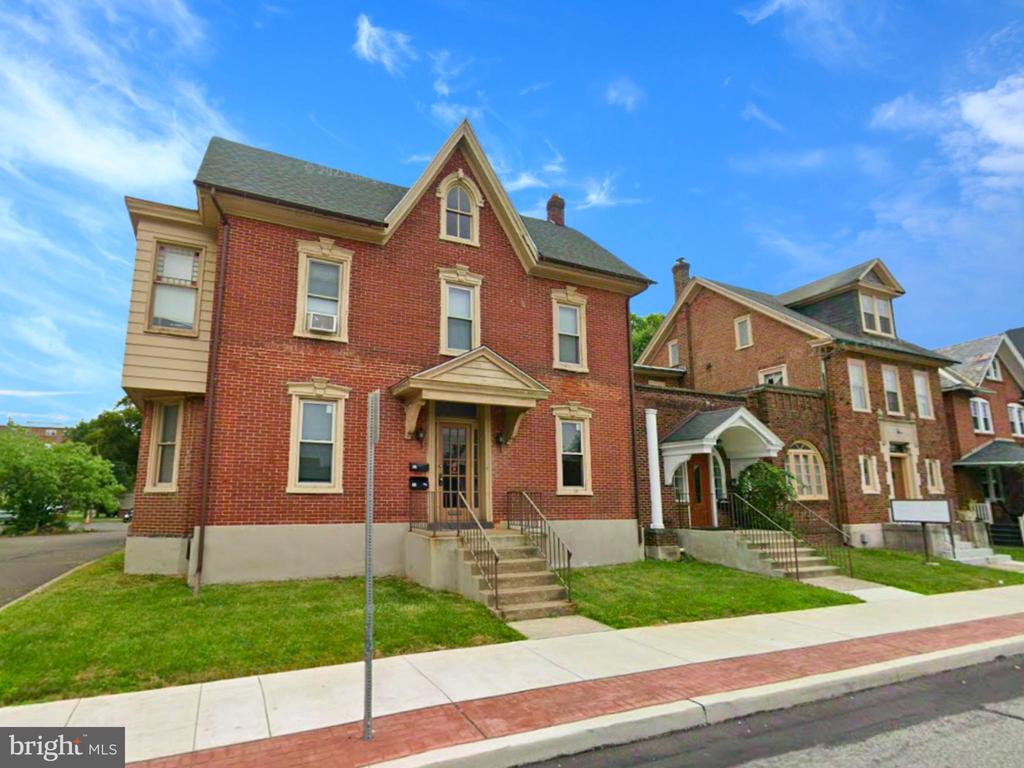 30 E MAIN STREET