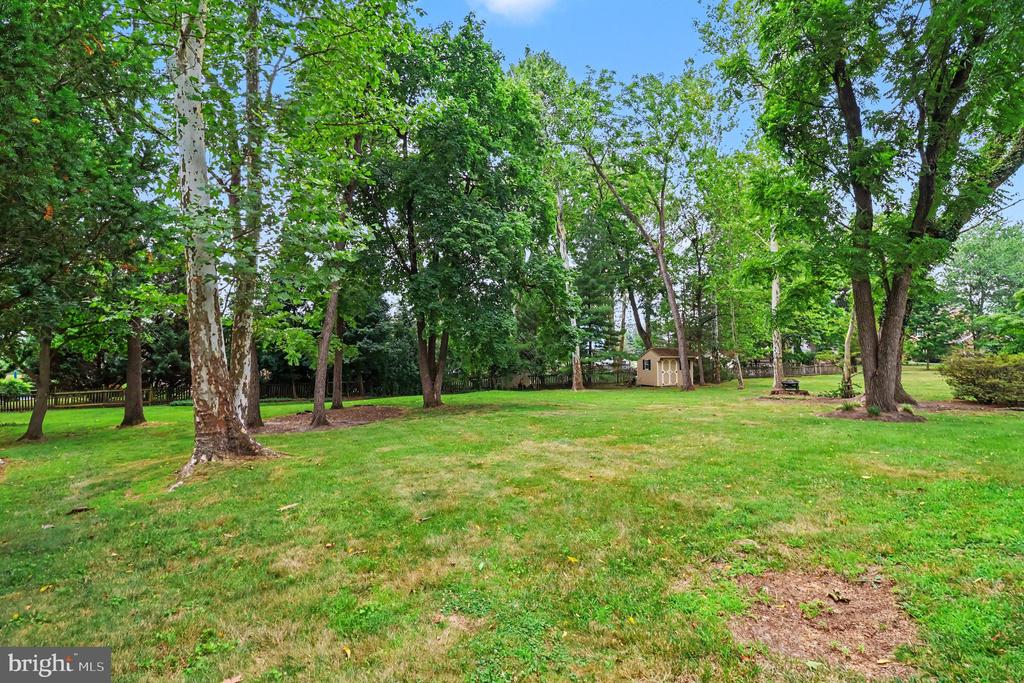 1229 HOFFMAN ROAD
