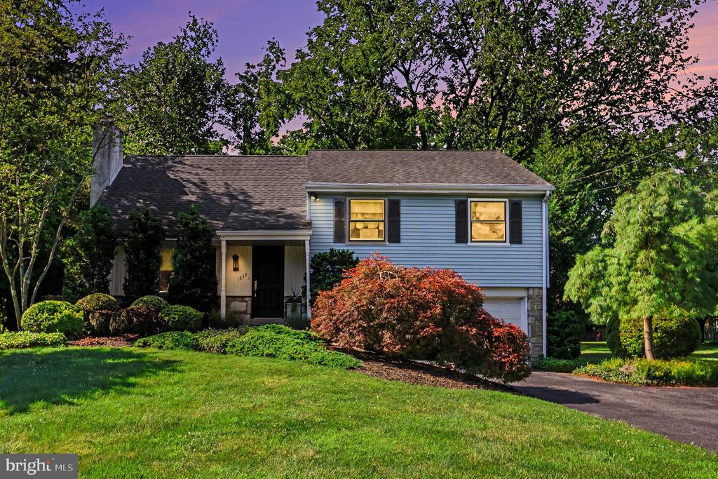 1229 HOFFMAN ROAD