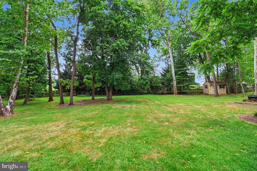 1229 HOFFMAN ROAD