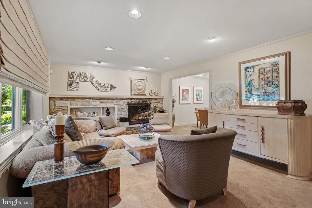 1229 HOFFMAN ROAD