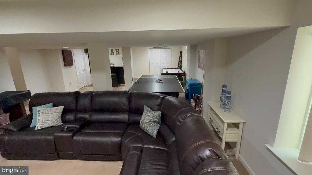 2114 LARKSPUR COURT