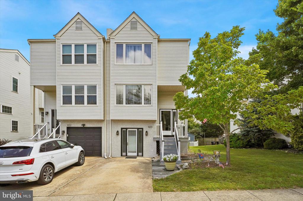 420 PLEASANT VALLEY DRIVE