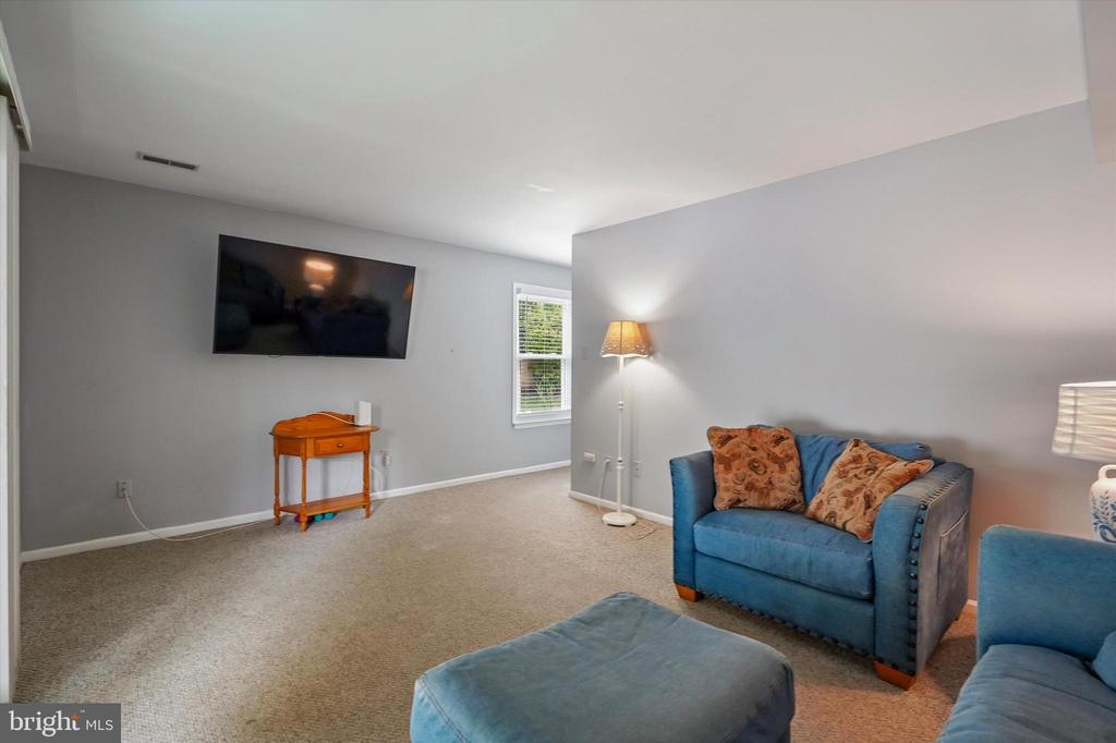 420 PLEASANT VALLEY DRIVE