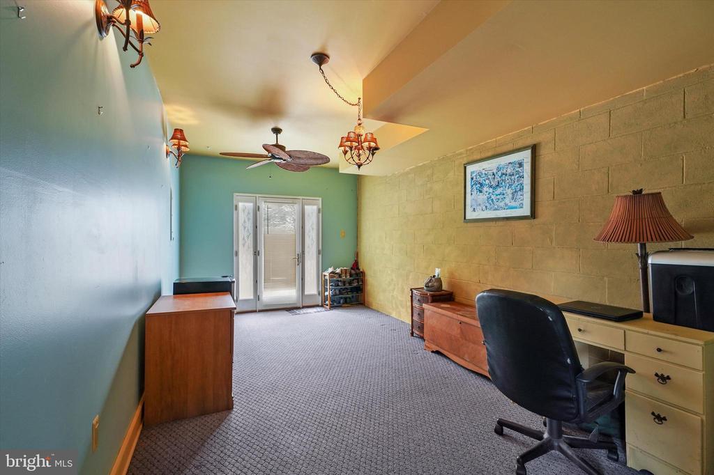 420 PLEASANT VALLEY DRIVE
