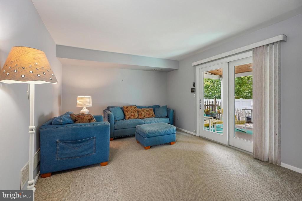420 PLEASANT VALLEY DRIVE