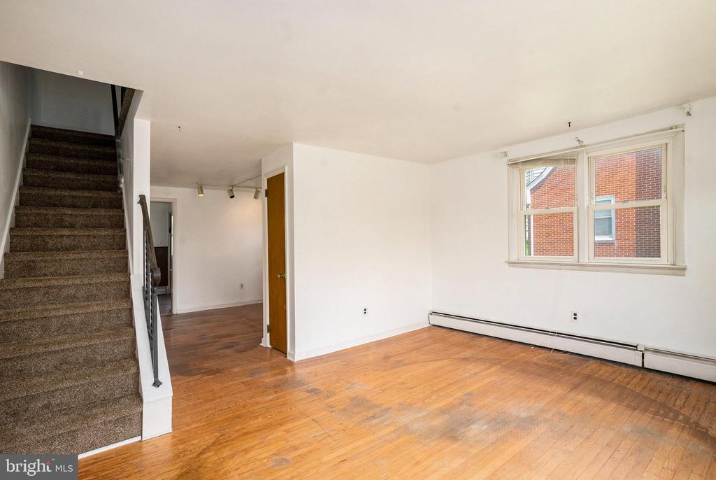 819 W 4TH STREET