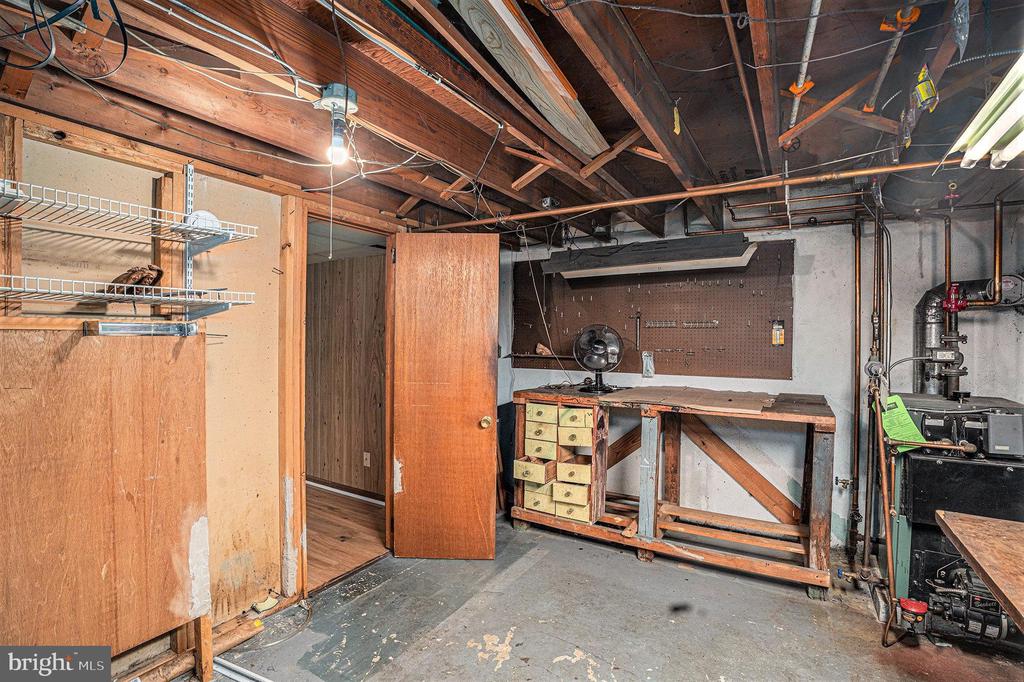 819 W 4TH STREET
