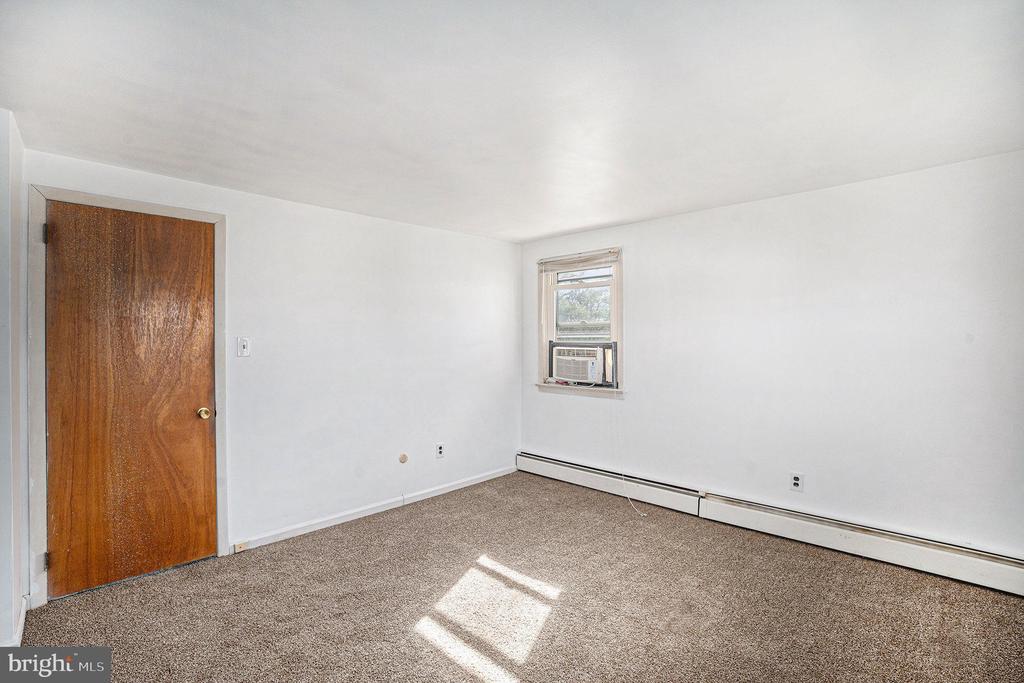 819 W 4TH STREET