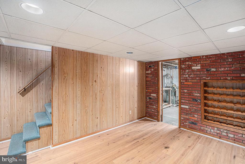 819 W 4TH STREET