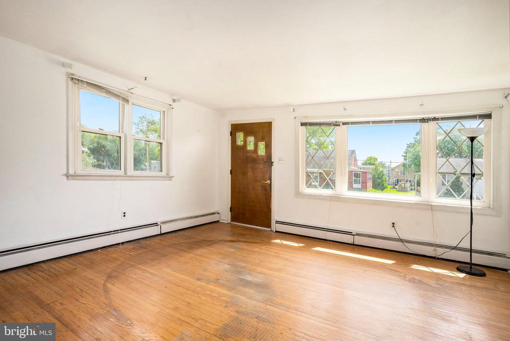 819 W 4TH STREET