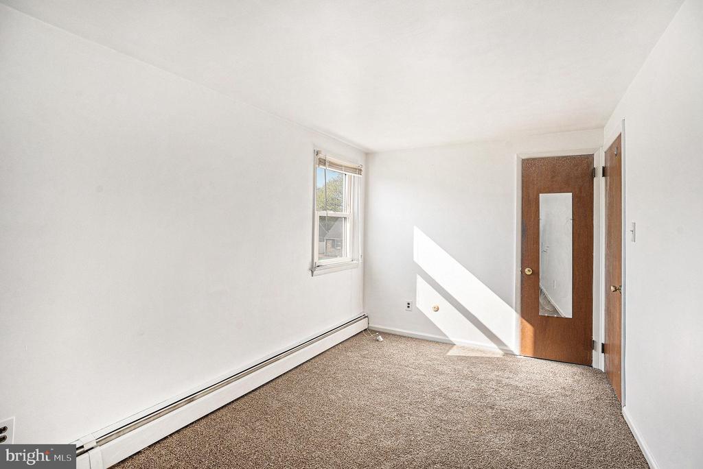 819 W 4TH STREET