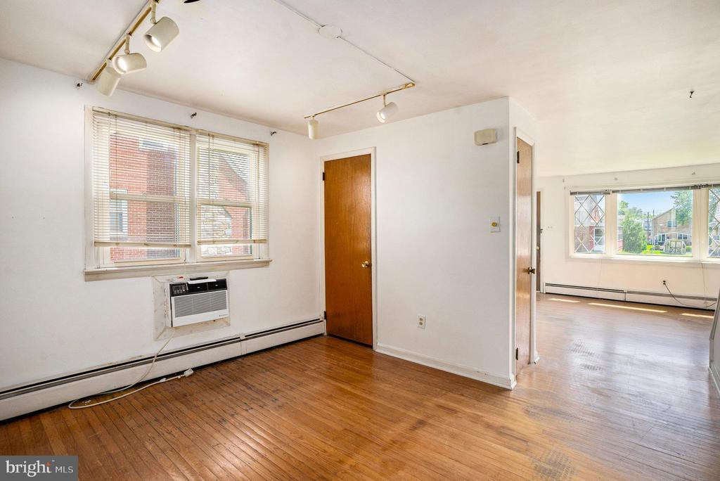 819 W 4TH STREET