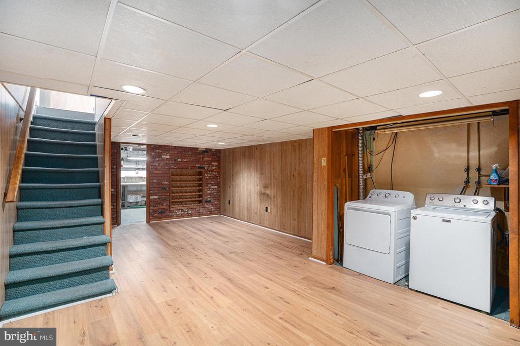 819 W 4TH STREET