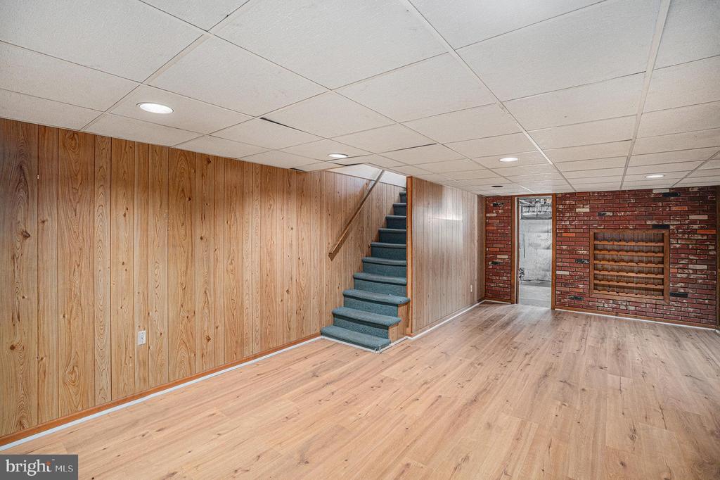 819 W 4TH STREET