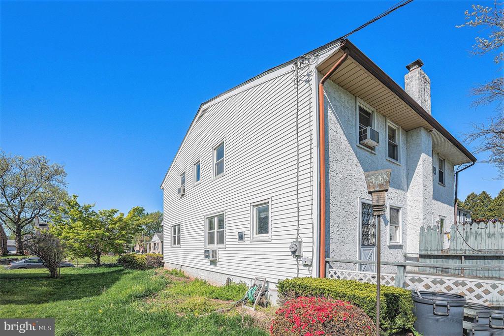 819 W 4TH STREET