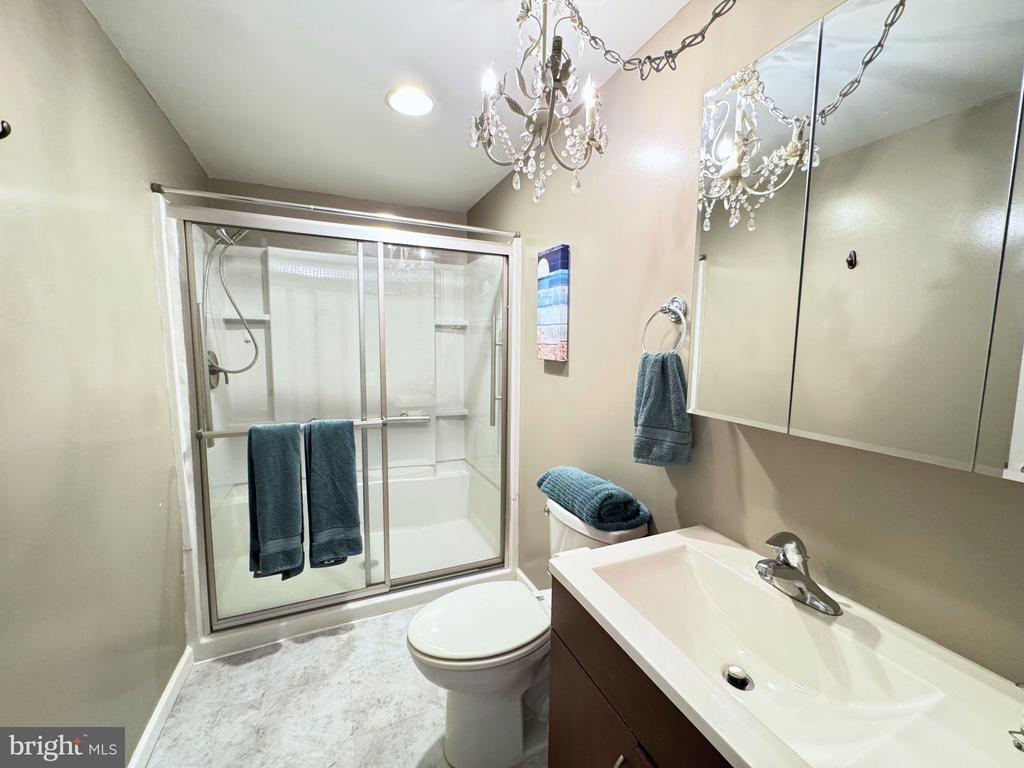 105 WINDING BROOK RUN