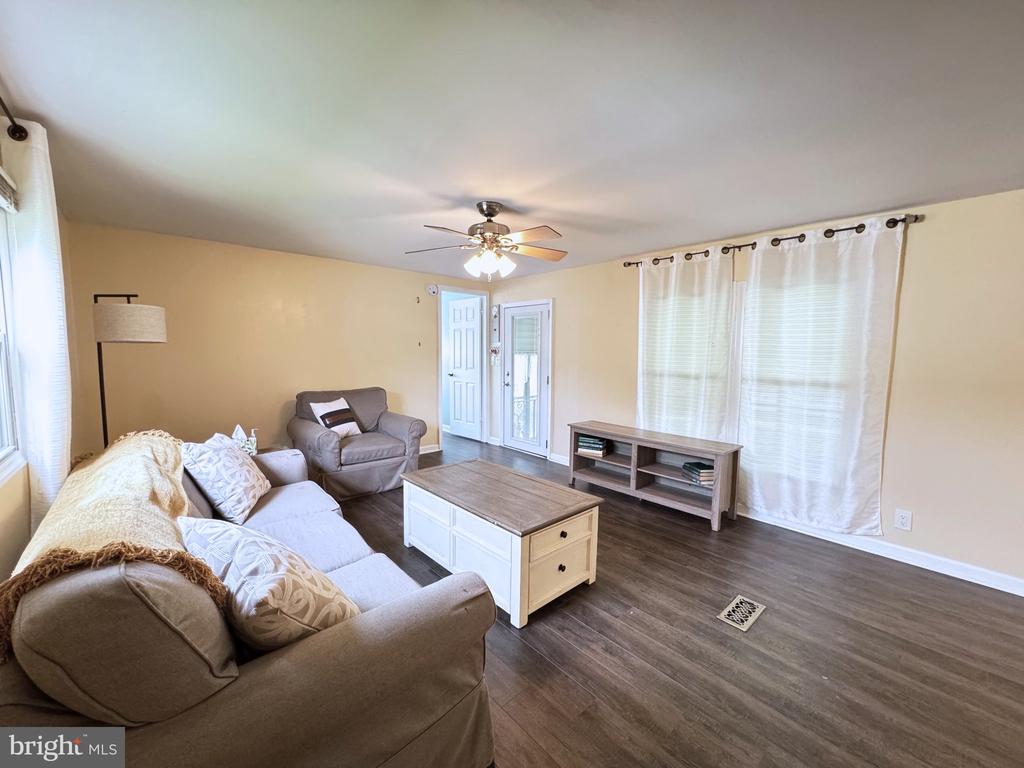 105 WINDING BROOK RUN