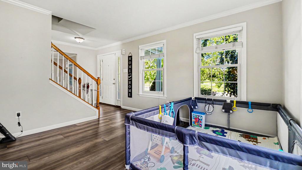 1008 E FOURTH STREET