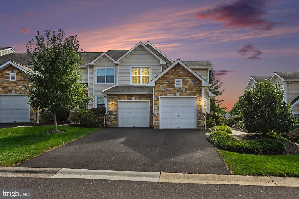 183 GLENEAGLES COURT