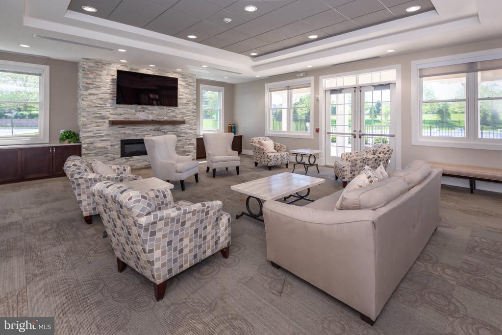 183 GLENEAGLES COURT