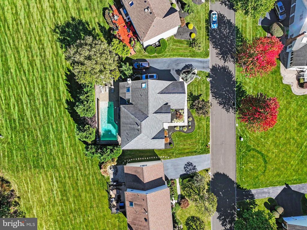 302 CENTENNIAL DRIVE