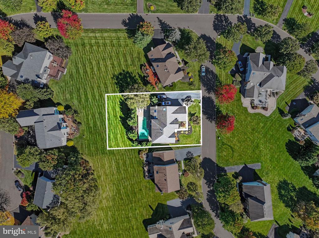 302 CENTENNIAL DRIVE