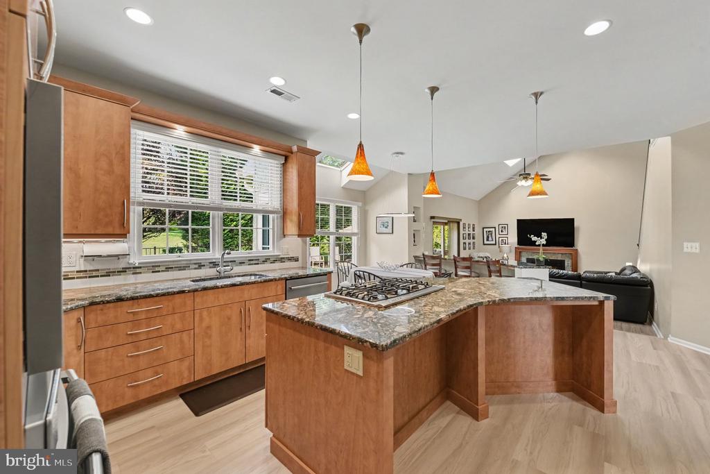 302 CENTENNIAL DRIVE
