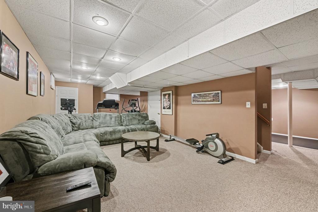 302 CENTENNIAL DRIVE