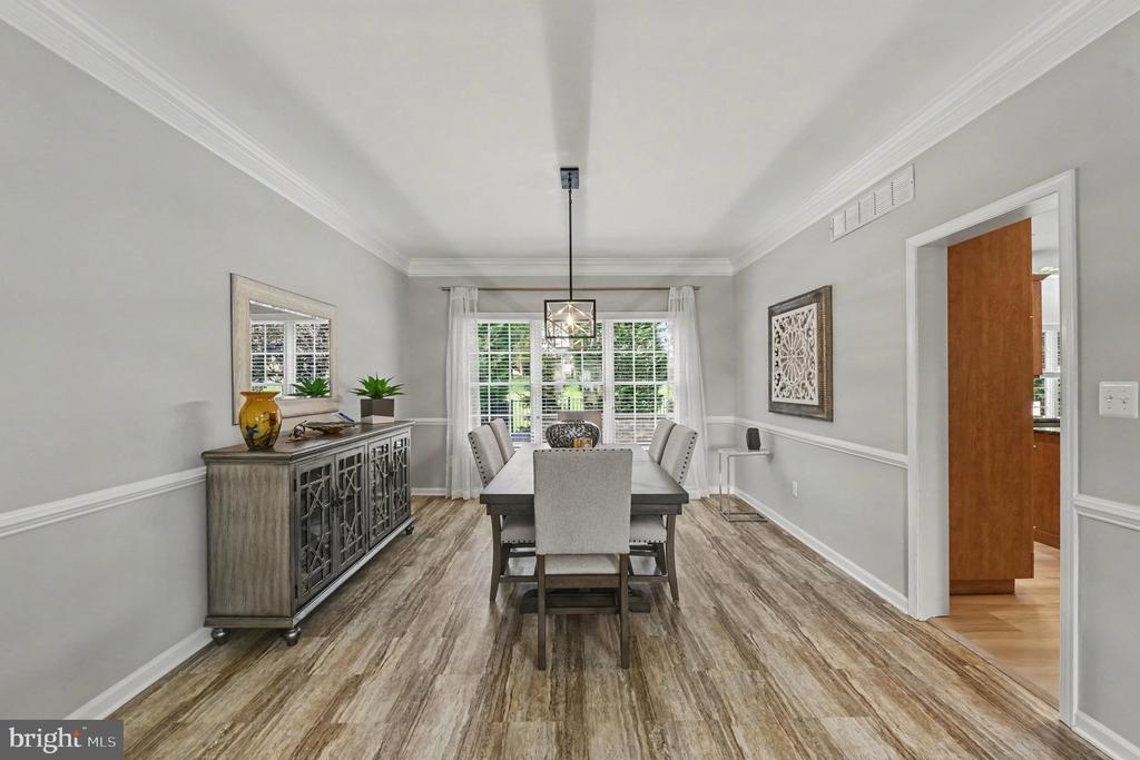 302 CENTENNIAL DRIVE