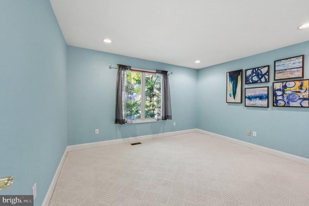 106 INVERNESS DRIVE