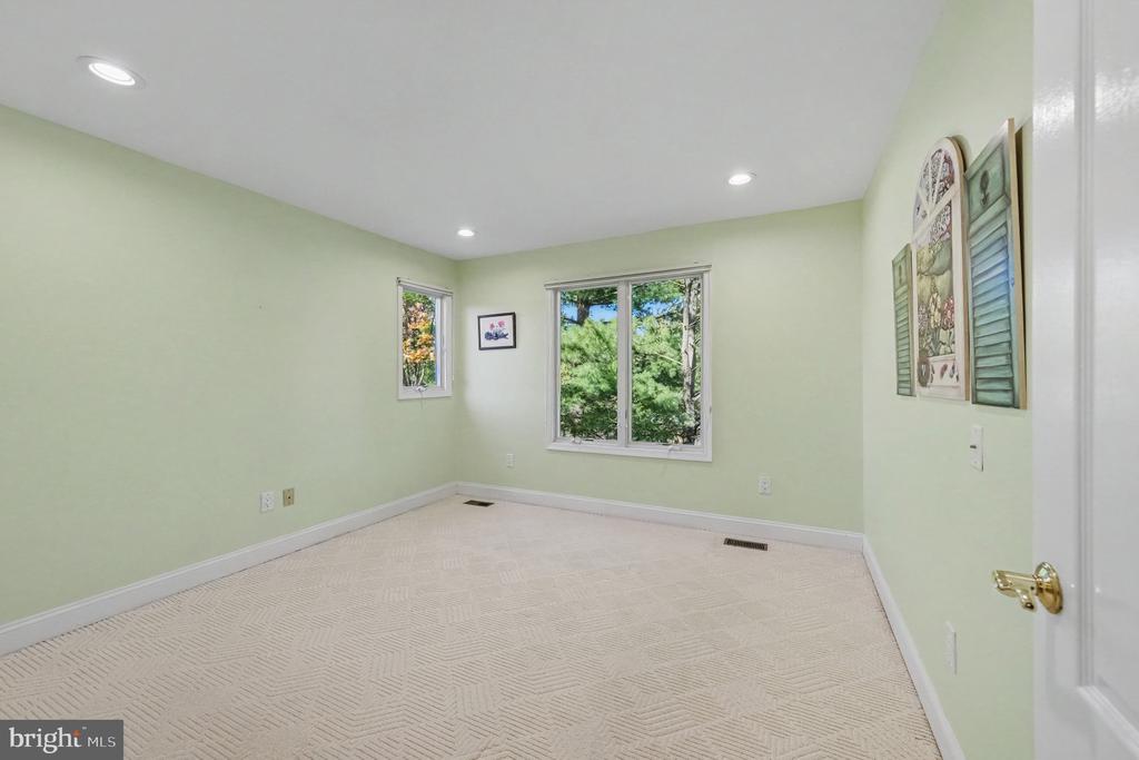 106 INVERNESS DRIVE