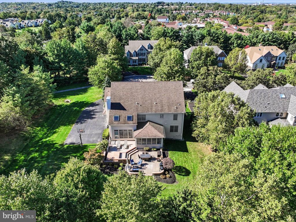 180 SOMERSET DRIVE