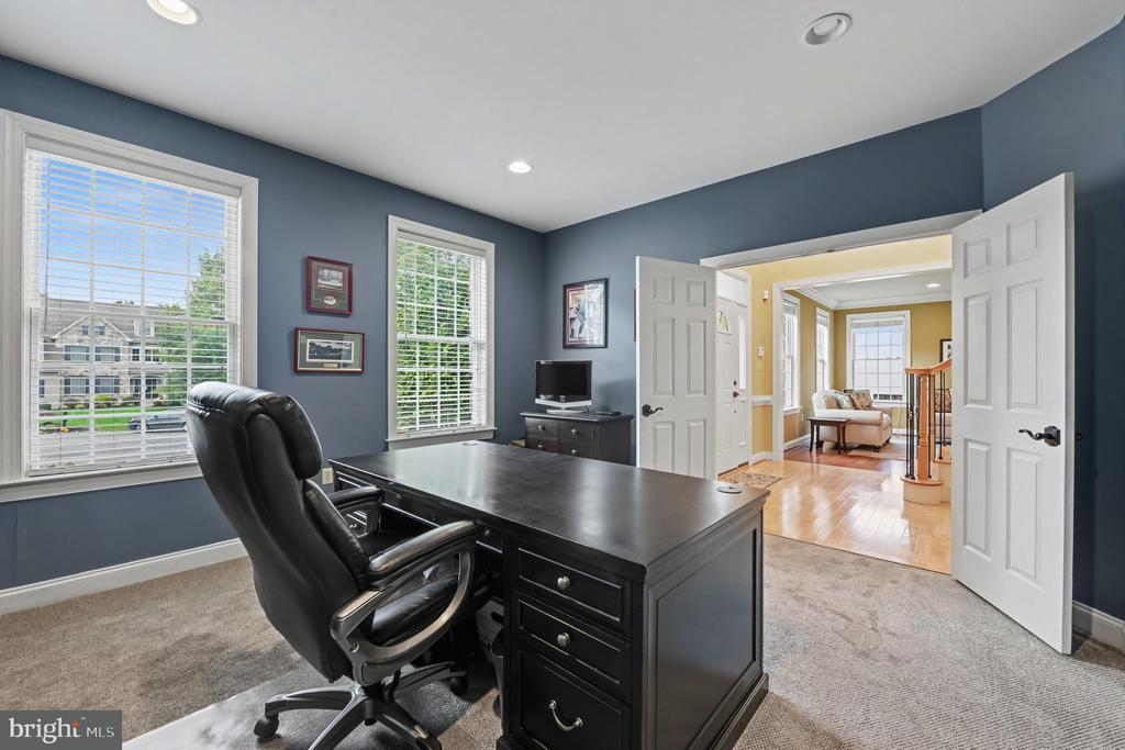 180 SOMERSET DRIVE