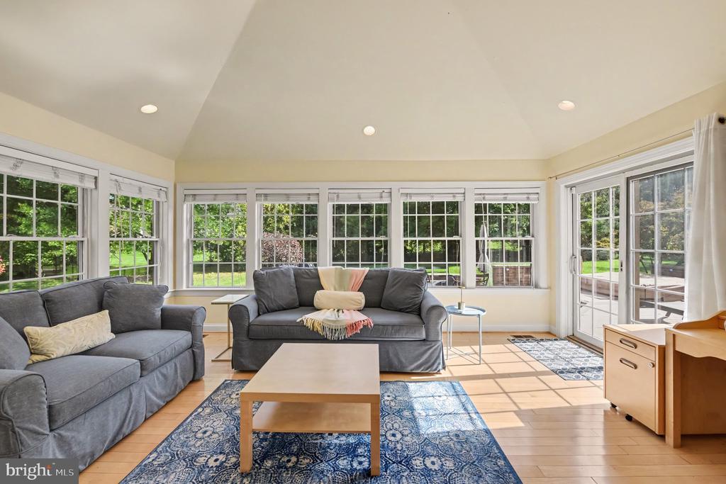 180 SOMERSET DRIVE