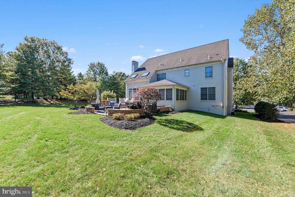 180 SOMERSET DRIVE